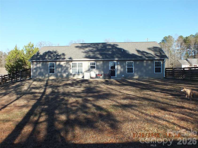5114 Sedgefield Drive, Lancaster, SC 29720.  MLS# CAR4338012, YatesRealty ID 12962. 