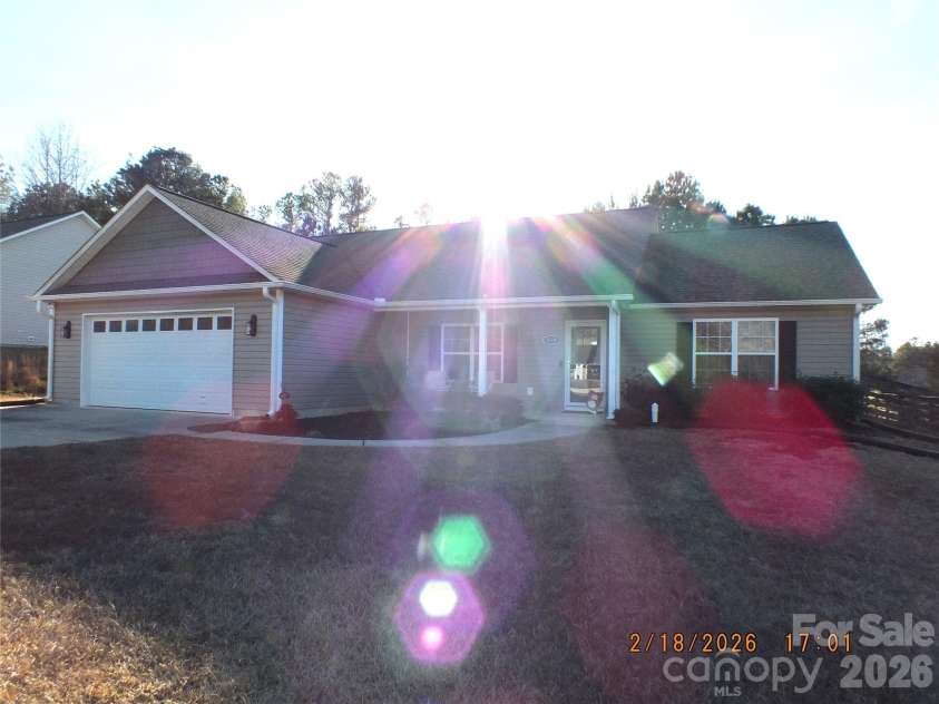5114 Sedgefield Drive, Lancaster, SC 29720.  MLS# CAR4338012, YatesRealty ID 12962. 