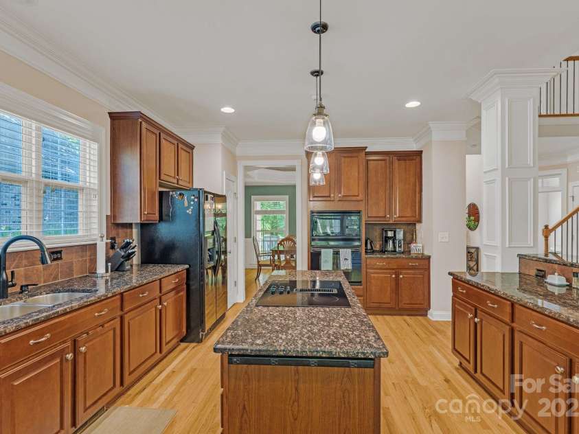 11224 Warfield Avenue, Huntersville, NC 28078.  MLS# CAR4253591, YatesRealty ID 12963. 