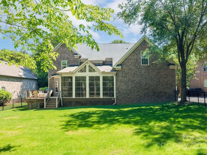 11224 Warfield Avenue, Huntersville, NC 28078.  MLS# CAR4253591, YatesRealty ID 12963. 