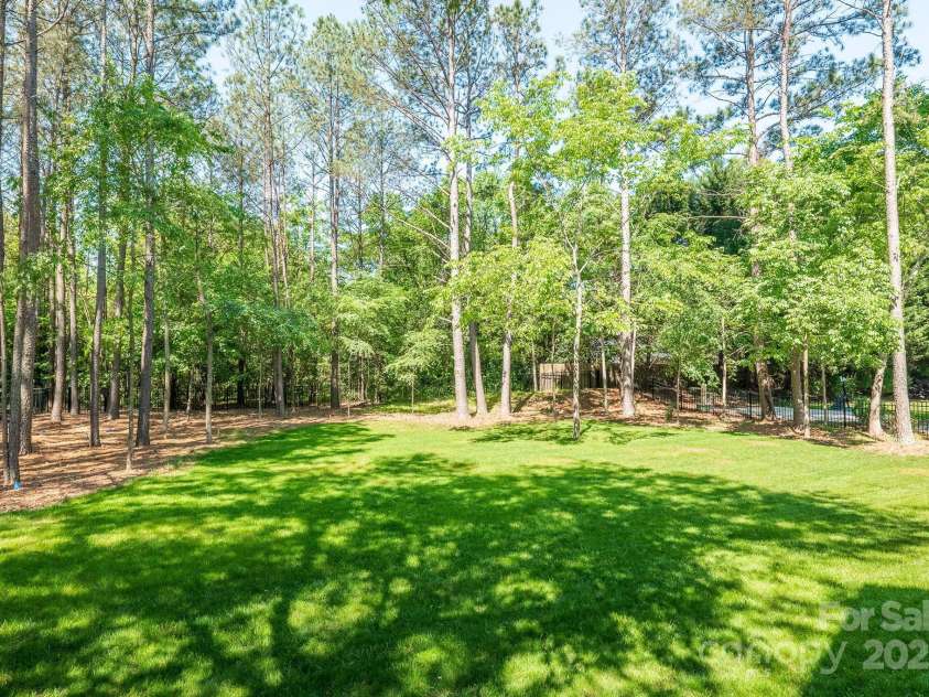 11224 Warfield Avenue, Huntersville, NC 28078.  MLS# CAR4253591, YatesRealty ID 12963. 
