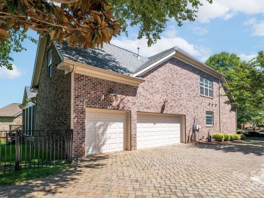 11224 Warfield Avenue, Huntersville, NC 28078.  MLS# CAR4253591, YatesRealty ID 12963. 