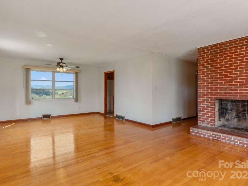 596 Old NC 20 Highway, Alexander, NC 28701.  MLS# CAR4247723, YatesRealty ID 12964. 