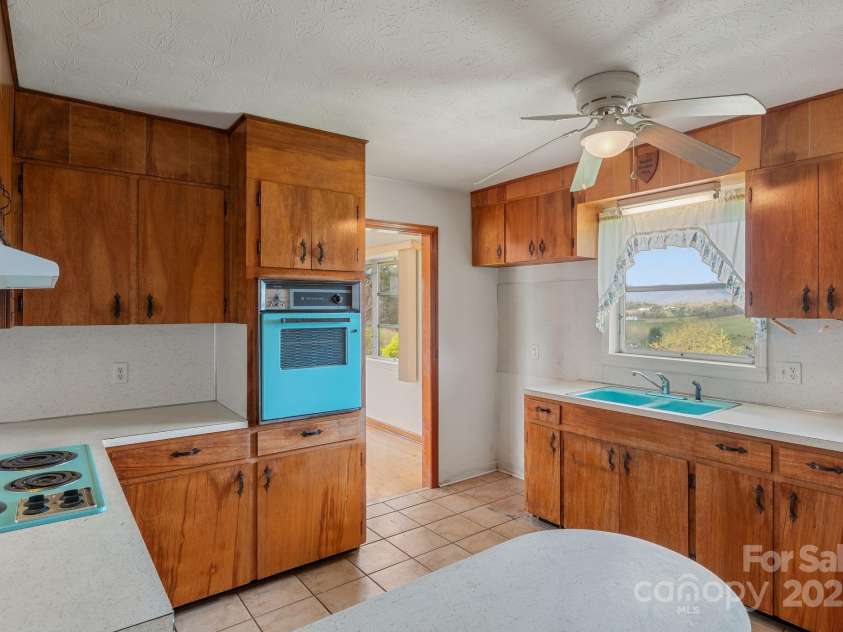 596 Old NC 20 Highway, Alexander, NC 28701.  MLS# CAR4247723, YatesRealty ID 12964. 