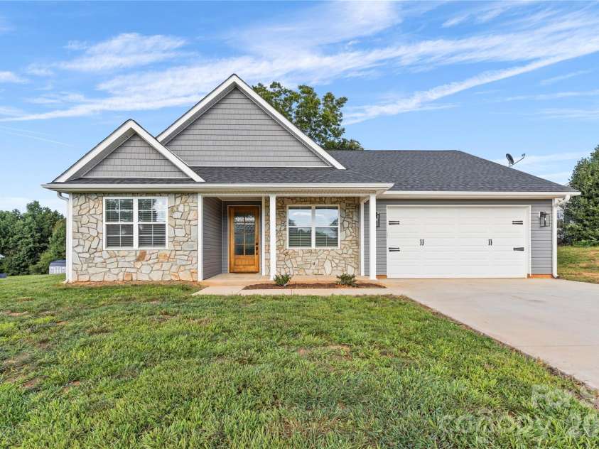 160 Tranquility Lane, Harmony, NC 28634.  MLS# CAR4304351, YatesRealty ID 12965. 