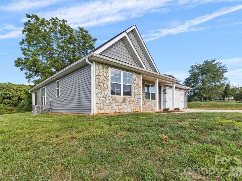 160 Tranquility Lane, Harmony, NC 28634.  MLS# CAR4304351, YatesRealty ID 12965. 