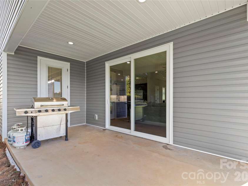 160 Tranquility Lane, Harmony, NC 28634.  MLS# CAR4304351, YatesRealty ID 12965. 