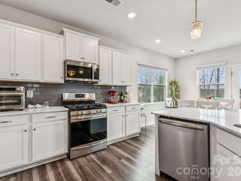 221 Shadowbrook Way, Camden, SC 29020.  MLS# CAR4353175, YatesRealty ID 12966. 