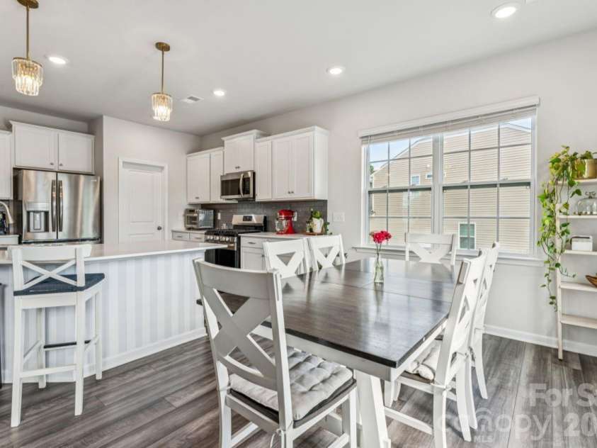 221 Shadowbrook Way, Camden, SC 29020.  MLS# CAR4353175, YatesRealty ID 12966. 