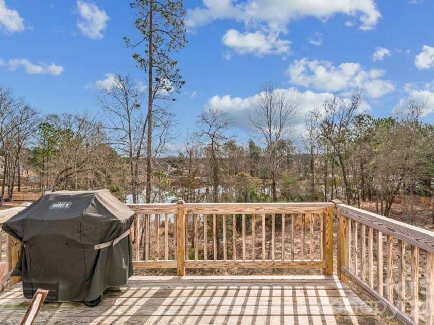 221 Shadowbrook Way, Camden, SC 29020.  MLS# CAR4353175, YatesRealty ID 12966. 