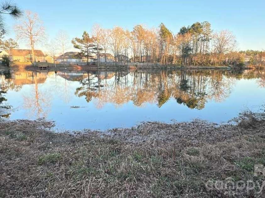 221 Shadowbrook Way, Camden, SC 29020.  MLS# CAR4353175, YatesRealty ID 12966. 