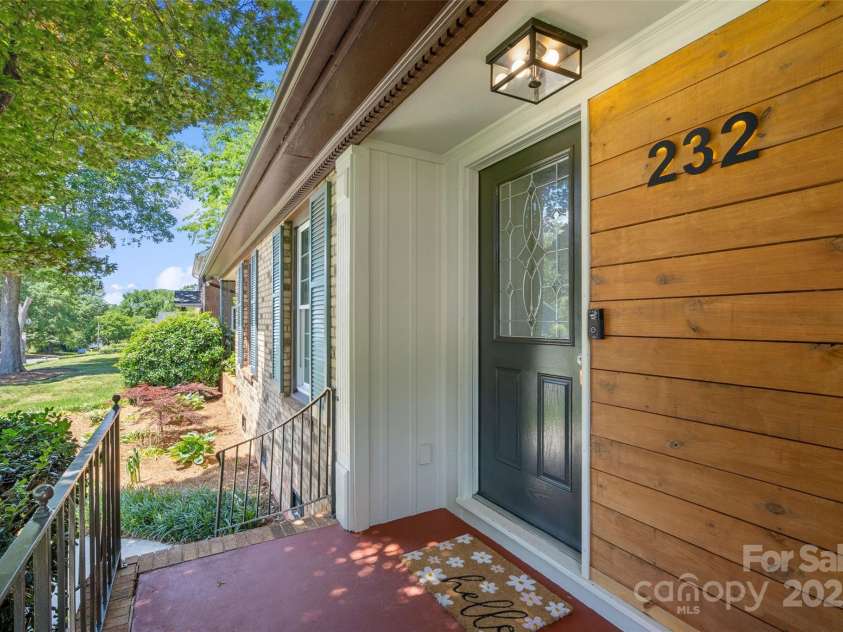 232 Scottridge Drive, Charlotte, NC 28217.  MLS# CAR4256925, YatesRealty ID 12967. 