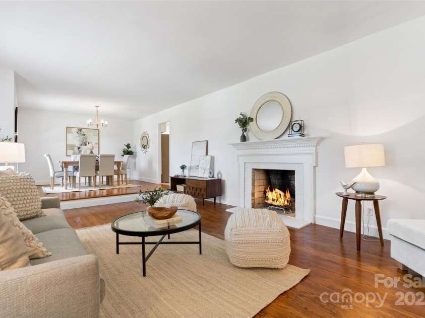 232 Scottridge Drive, Charlotte, NC 28217.  MLS# CAR4256925, YatesRealty ID 12967. 