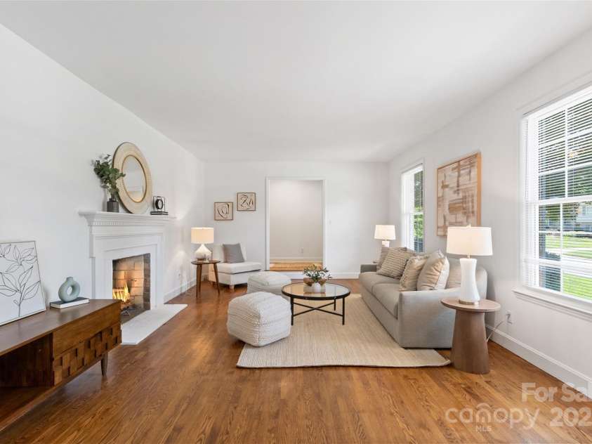 232 Scottridge Drive, Charlotte, NC 28217.  MLS# CAR4256925, YatesRealty ID 12967. 