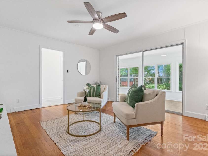 232 Scottridge Drive, Charlotte, NC 28217.  MLS# CAR4256925, YatesRealty ID 12967. 