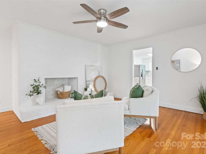 232 Scottridge Drive, Charlotte, NC 28217.  MLS# CAR4256925, YatesRealty ID 12967. 