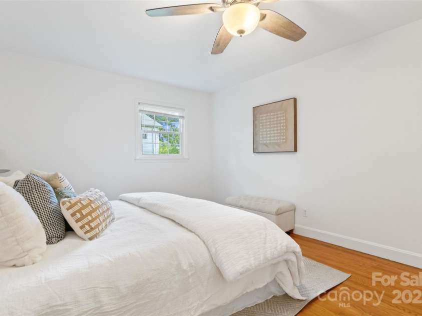 232 Scottridge Drive, Charlotte, NC 28217.  MLS# CAR4256925, YatesRealty ID 12967. 