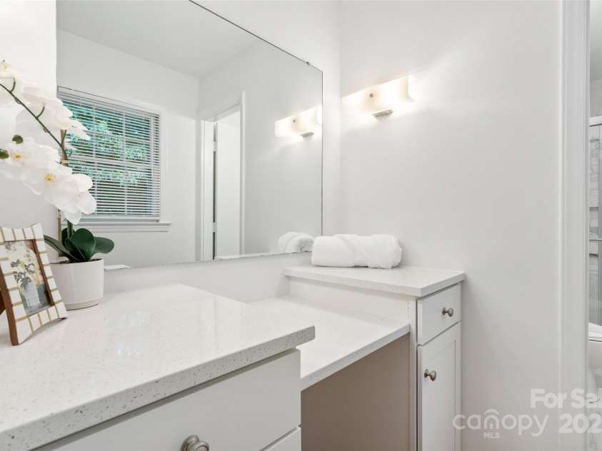 232 Scottridge Drive, Charlotte, NC 28217.  MLS# CAR4256925, YatesRealty ID 12967. 