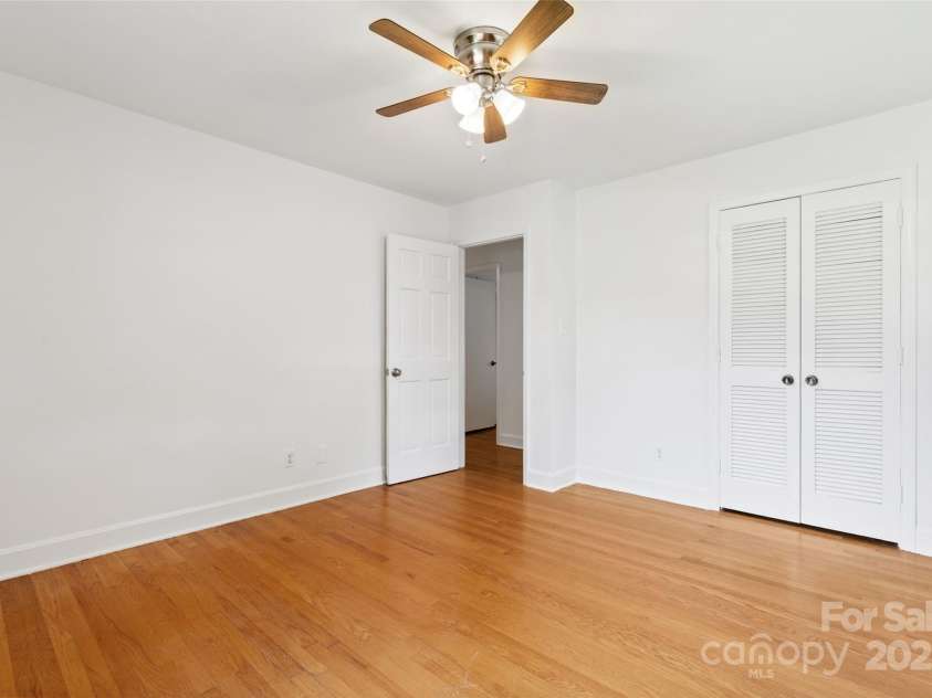 232 Scottridge Drive, Charlotte, NC 28217.  MLS# CAR4256925, YatesRealty ID 12967. 