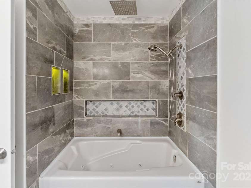232 Scottridge Drive, Charlotte, NC 28217.  MLS# CAR4256925, YatesRealty ID 12967. 