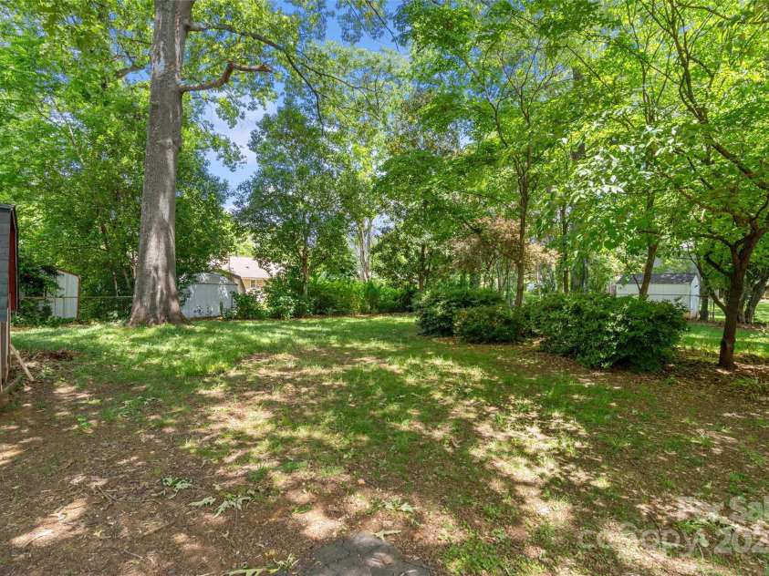 232 Scottridge Drive, Charlotte, NC 28217.  MLS# CAR4256925, YatesRealty ID 12967. 