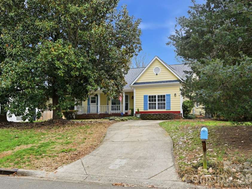 2717 Olde Whitehall Road, Charlotte, NC 28273.  MLS# CAR4354510, YatesRealty ID 12967. 
