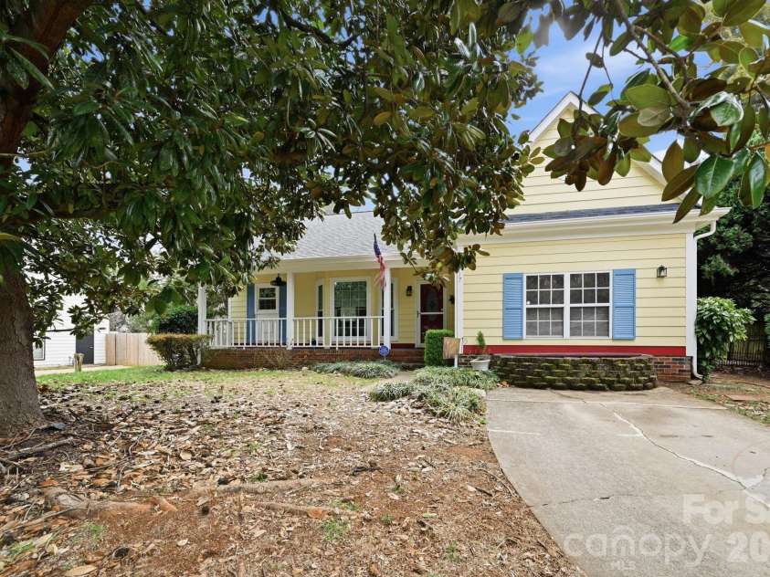 2717 Olde Whitehall Road, Charlotte, NC 28273.  MLS# CAR4354510, YatesRealty ID 12967. 