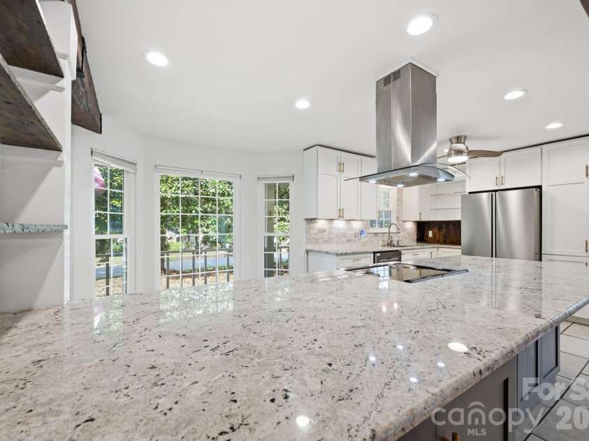 2717 Olde Whitehall Road, Charlotte, NC 28273.  MLS# CAR4354510, YatesRealty ID 12967. 