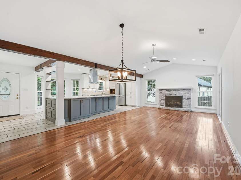 2717 Olde Whitehall Road, Charlotte, NC 28273.  MLS# CAR4354510, YatesRealty ID 12967. 