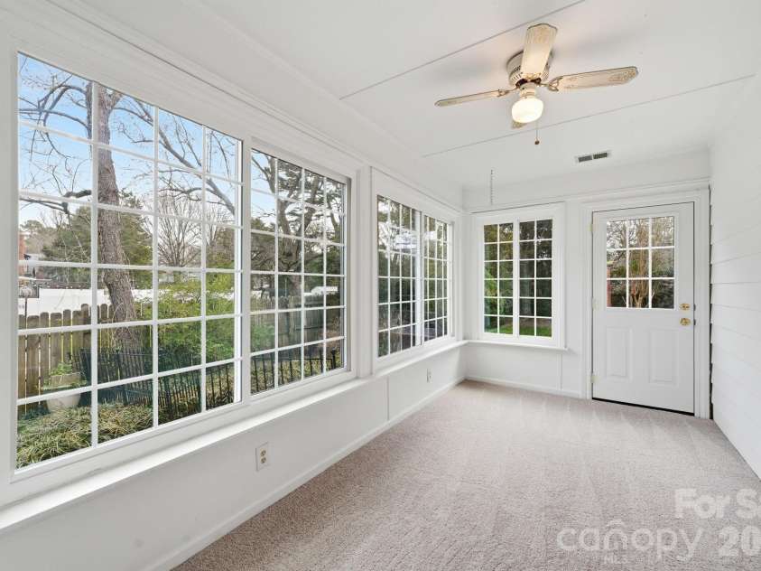 2717 Olde Whitehall Road, Charlotte, NC 28273.  MLS# CAR4354510, YatesRealty ID 12967. 