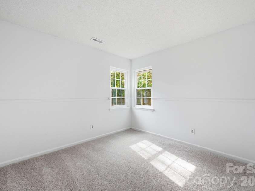 2717 Olde Whitehall Road, Charlotte, NC 28273.  MLS# CAR4354510, YatesRealty ID 12967. 