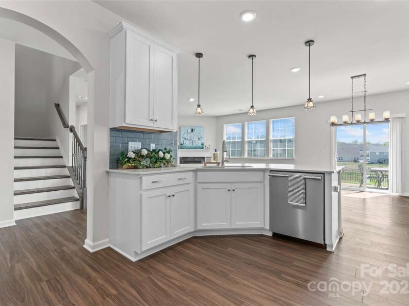 127 Doncaster Drive, Mooresville, NC 28115.  MLS# CAR4216362, YatesRealty ID 12968. 