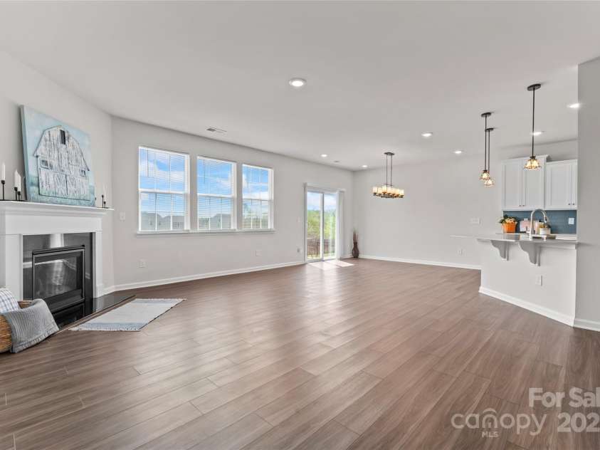 127 Doncaster Drive, Mooresville, NC 28115.  MLS# CAR4216362, YatesRealty ID 12968. 