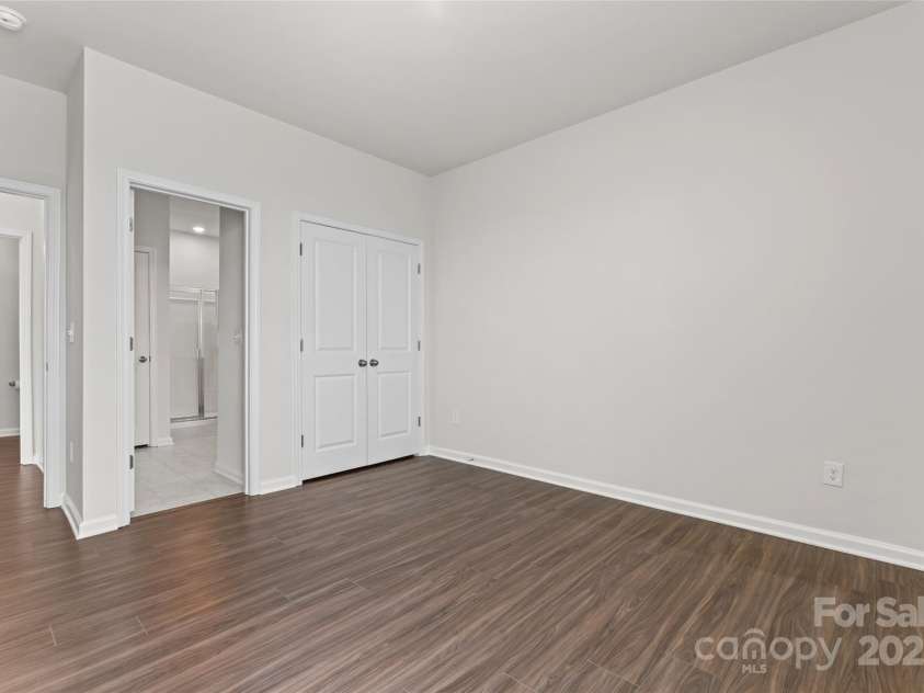 127 Doncaster Drive, Mooresville, NC 28115.  MLS# CAR4216362, YatesRealty ID 12968. 