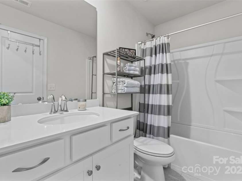 127 Doncaster Drive, Mooresville, NC 28115.  MLS# CAR4216362, YatesRealty ID 12968. Guest suite bathroom on upper level