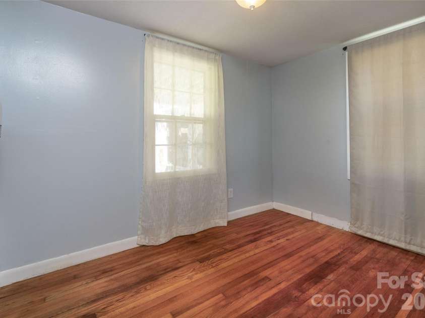 14 Winter Woods Drive, Asheville, NC 28806.  MLS# CAR4363291, YatesRealty ID 12968. 