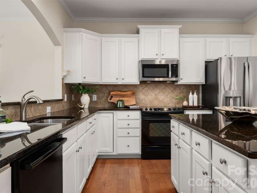 42131 Larkspur Court, Fort Mill, SC 29707.  MLS# CAR4337456, YatesRealty ID 12969. 