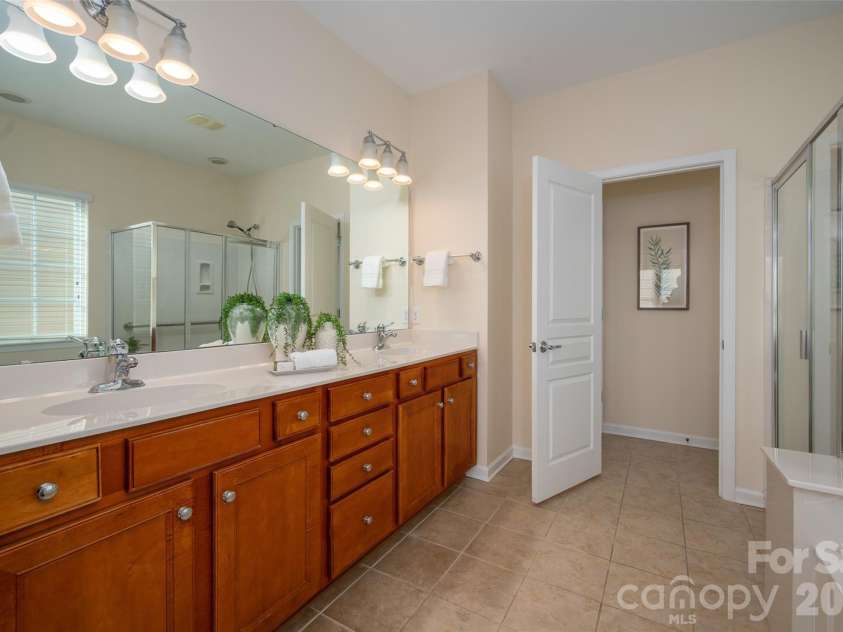 42131 Larkspur Court, Fort Mill, SC 29707.  MLS# CAR4337456, YatesRealty ID 12969. 