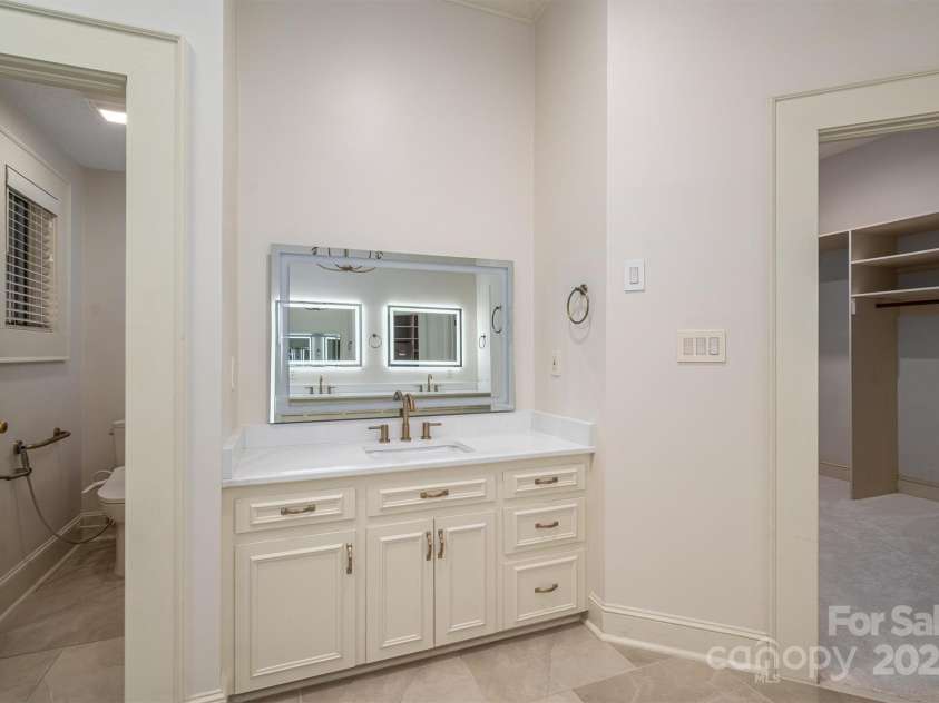 1816 Country Garden Drive, Shelby, NC 28150.  MLS# CAR4228610, YatesRealty ID 12971. 