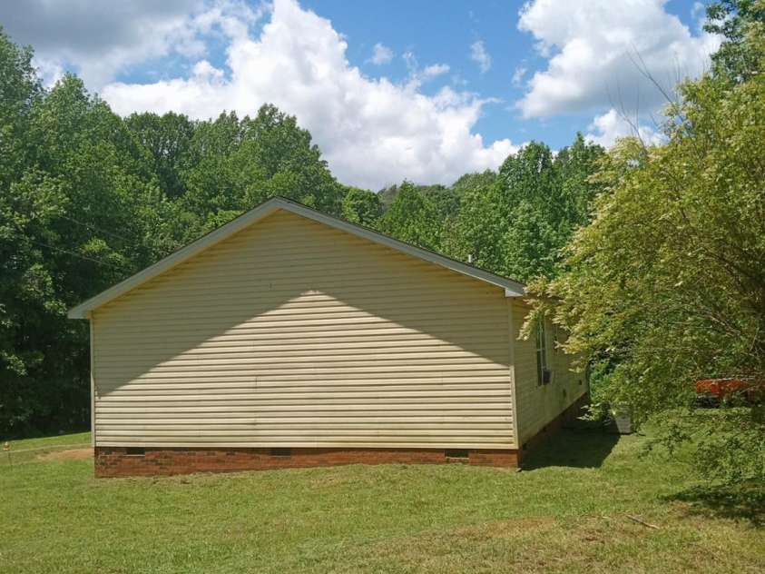 607 Anthony Grove Road, Crouse, NC 28033.  MLS# CAR4227715, YatesRealty ID 12971. 