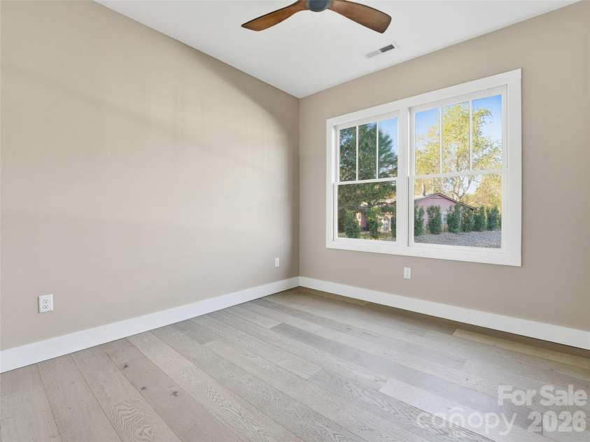 30 Olde Oak Court, Hendersonville, NC 28792.  MLS# CAR4291704, YatesRealty ID 12973. 