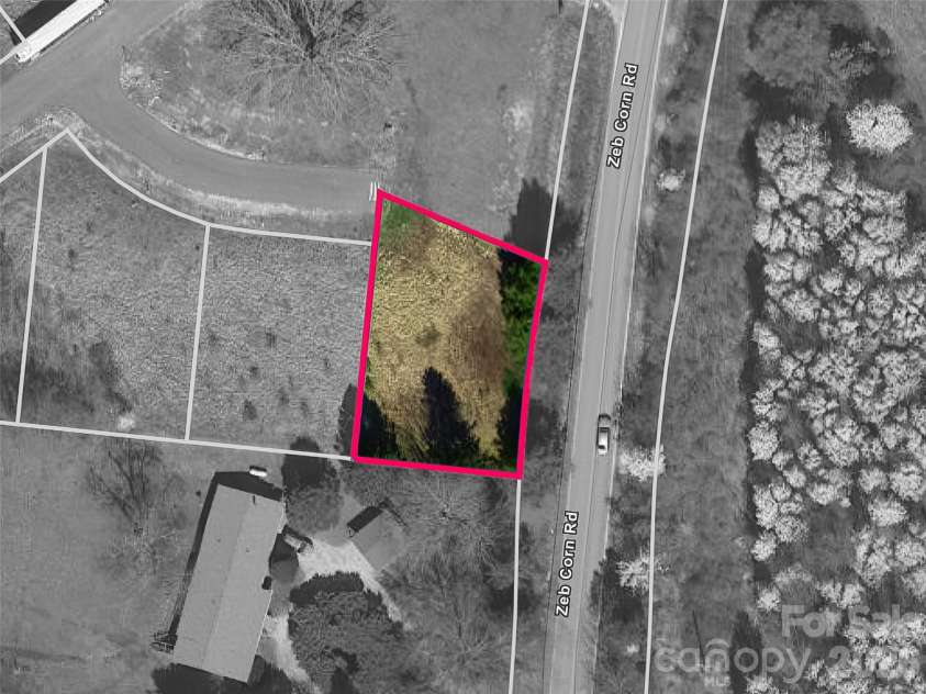 30 Olde Oak Court, Hendersonville, NC 28792.  MLS# CAR4291704, YatesRealty ID 12973. 