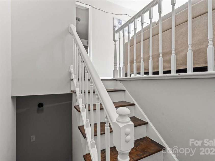 326 Whispering Pines Drive, Charlotte, NC 28217.  MLS# CAR4234416, YatesRealty ID 12973. 