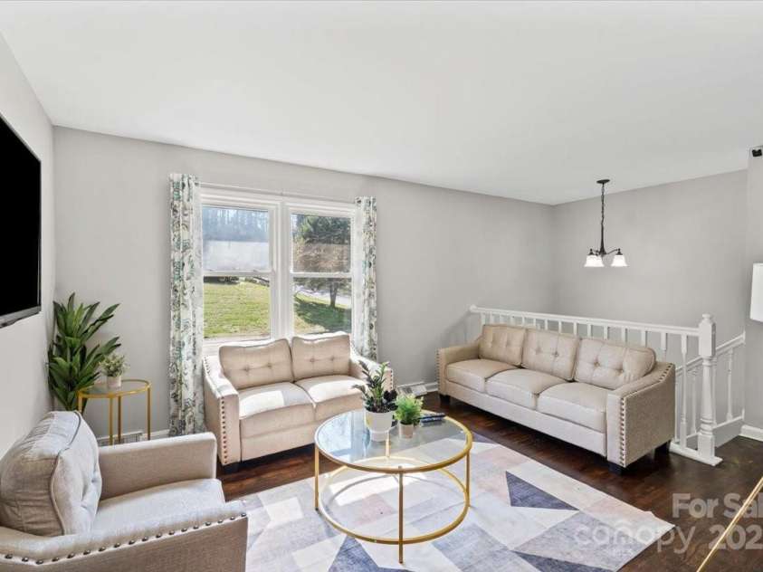 326 Whispering Pines Drive, Charlotte, NC 28217.  MLS# CAR4234416, YatesRealty ID 12973. 