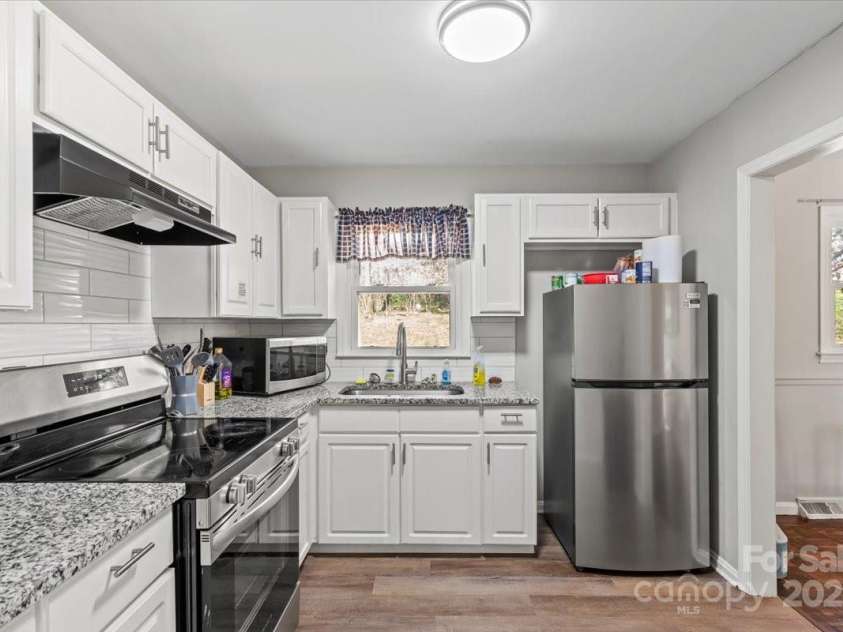 326 Whispering Pines Drive, Charlotte, NC 28217.  MLS# CAR4234416, YatesRealty ID 12973. 