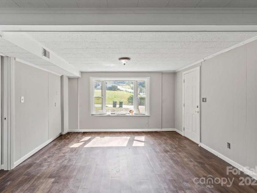 326 Whispering Pines Drive, Charlotte, NC 28217.  MLS# CAR4234416, YatesRealty ID 12973. 