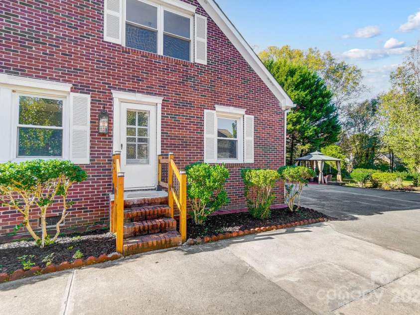3703 Margaret Wallace Road, Matthews, NC 28105.  MLS# CAR4201589, YatesRealty ID 12974. 