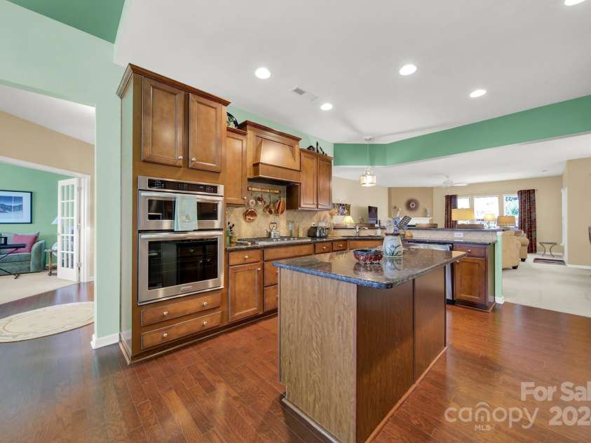 4022 Blackburn Court, Fort Mill, SC 29707.  MLS# CAR4201608, YatesRealty ID 12976. 