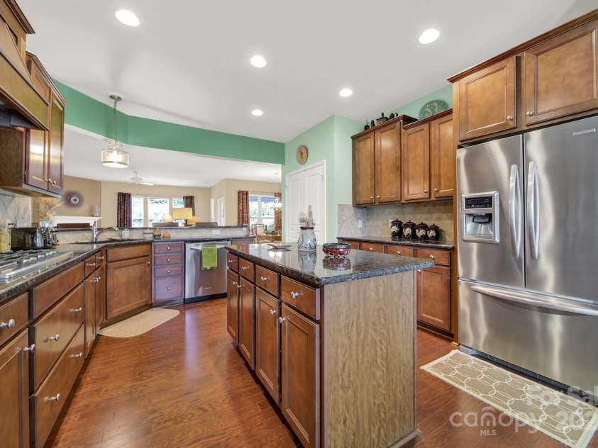 4022 Blackburn Court, Fort Mill, SC 29707.  MLS# CAR4201608, YatesRealty ID 12976. 