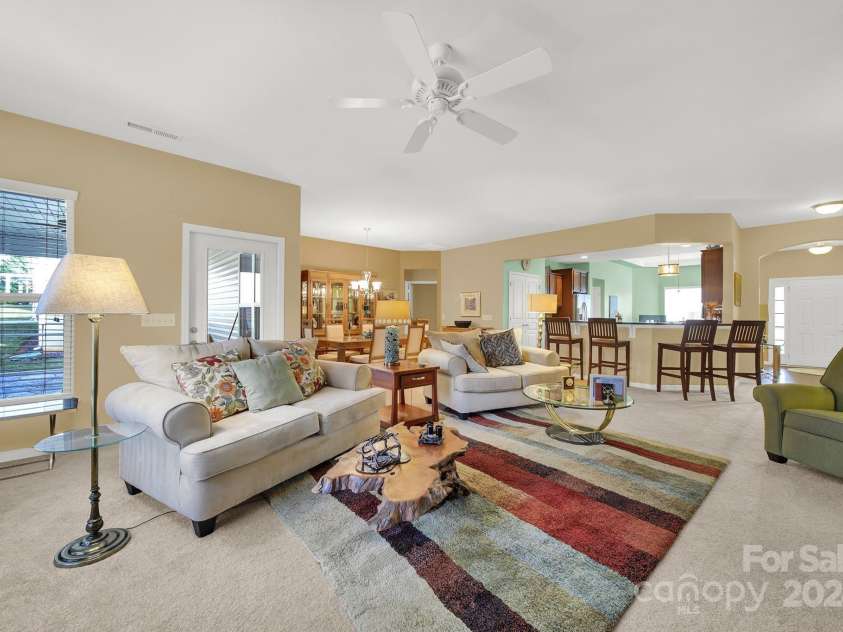 4022 Blackburn Court, Fort Mill, SC 29707.  MLS# CAR4201608, YatesRealty ID 12976. 